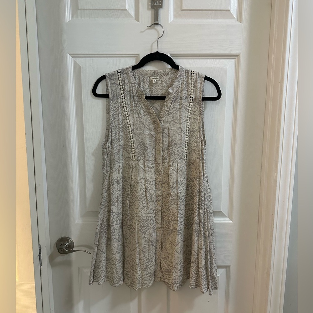 💥En Crème Cream colored Sleeveless Mini Dress size Small